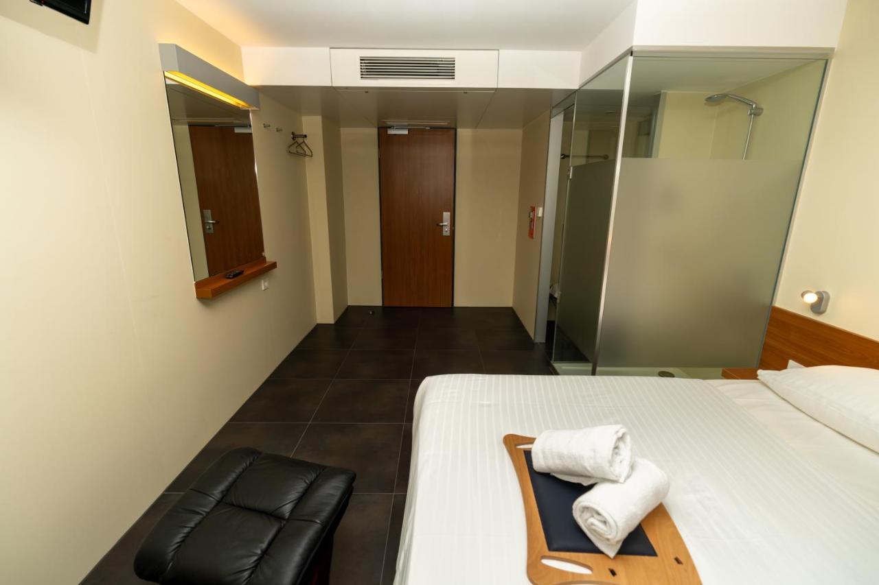 Hotel Duesseldorfer Hof Франкфурт-на-Майне Экстерьер фото